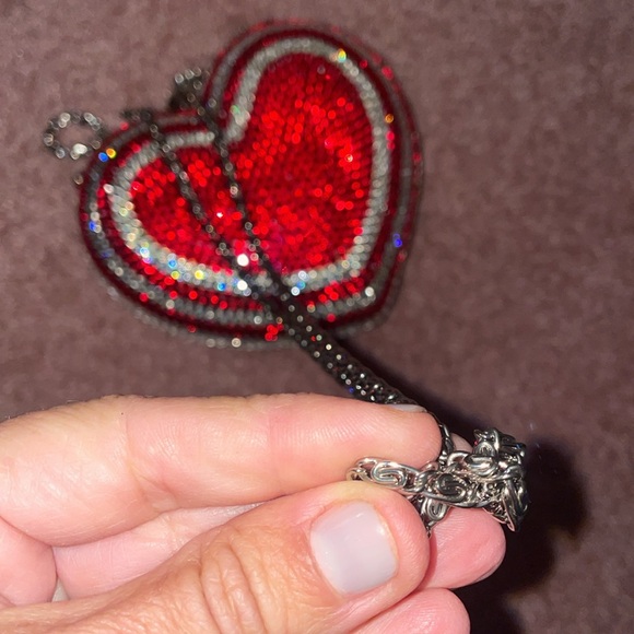 Crystal heart purse with long shoulder chain - Picture 10 of 11